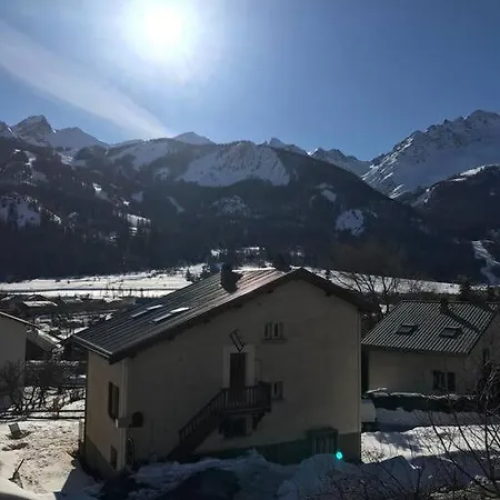 Apartment 3 Chambres, Calme, Vue Imprenable, Refait A Neuf