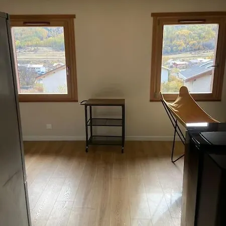 3 Chambres, Calme, Vue Imprenable, Refait A Neuf Apartment *
